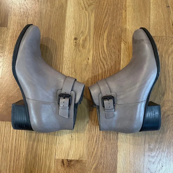 Naturalizer Dora Modern Grey Leather Ankle Boots Size 9.5 - Picture 7 of 14